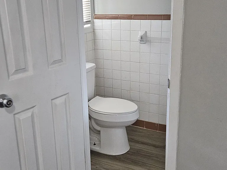 2635 Williamsburg Dr — Photo 18