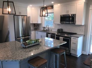 81 Pascack Ave, Emerson, NJ 07630