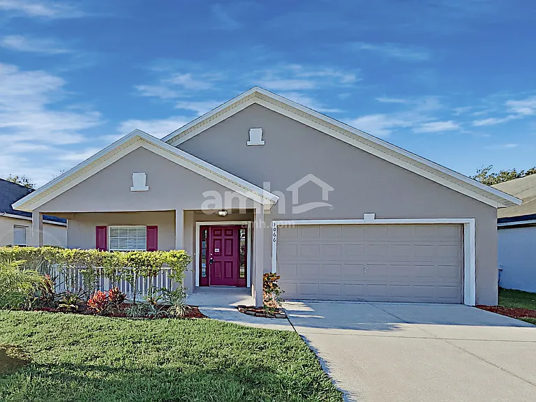 1066 Bluegrass Dr — Photo 1