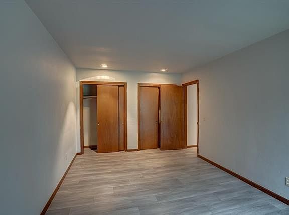 5th image of 1909 N Sherman Ave #11