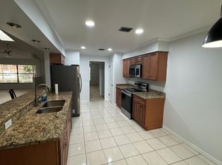 821 E Harbour Ct, Ocoee, FL 34761