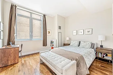 Rented by R New York