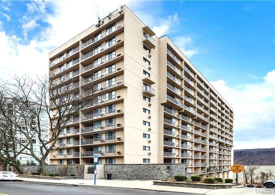 1st image of 1155 Warburton Avenue #9T