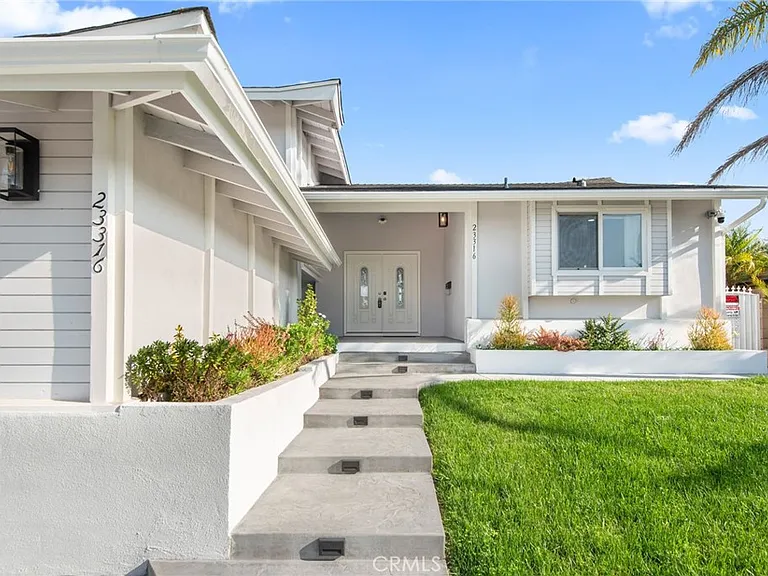 23316 Almarosa Ave — Photo 2
