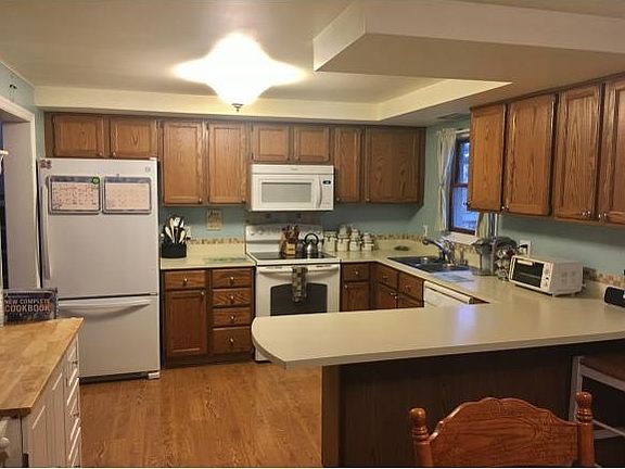 5th image of 7 Maplewood Dr