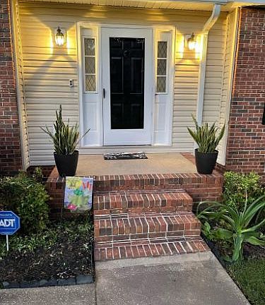 2nd image of 1120 N Lake Dr