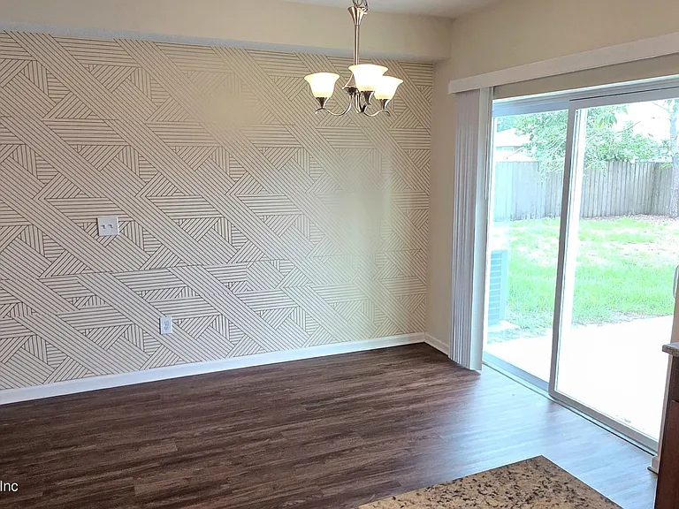 8240 Pear Rd — Photo 11
