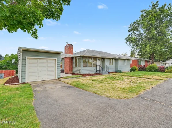 206 Sunset Way, Zillah, WA 98953