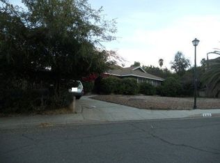 141 Barret Rd, Riverside, CA 92507