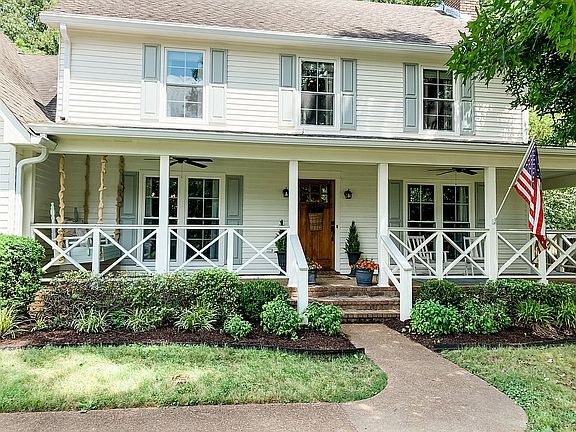 2nd image of 602 Country Springs Dr