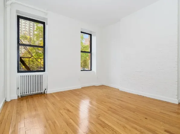 184 Norfolk Street image 1 of 3