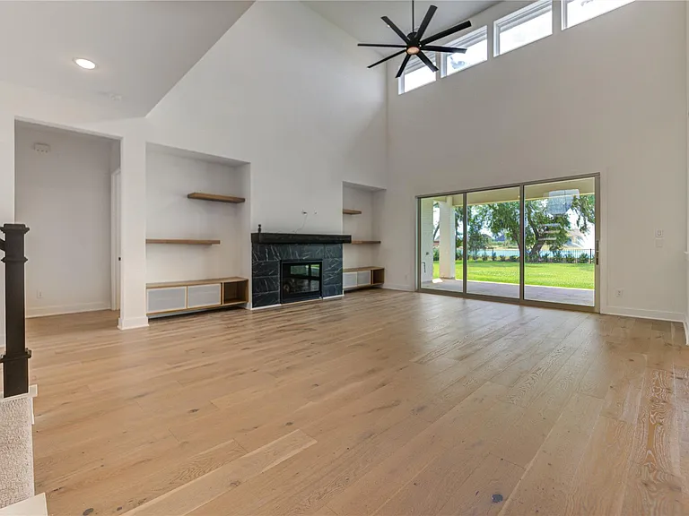 10318 Fountain Shore Dr — Photo 12