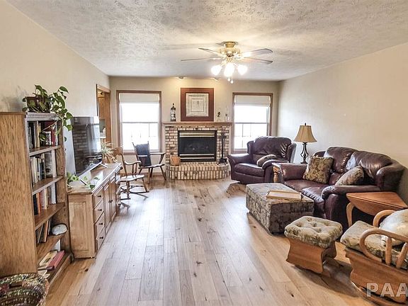 2nd image of 10533 N Schopp Ln