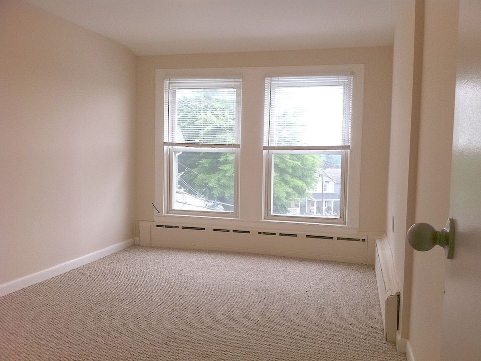 118120 Spring Street 120 Spring St, Apt 2 120 Spring St Nazareth