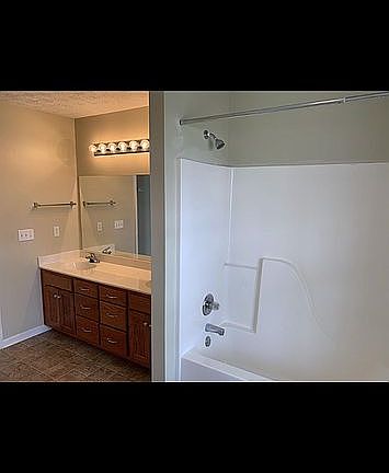 Quest bathroom 