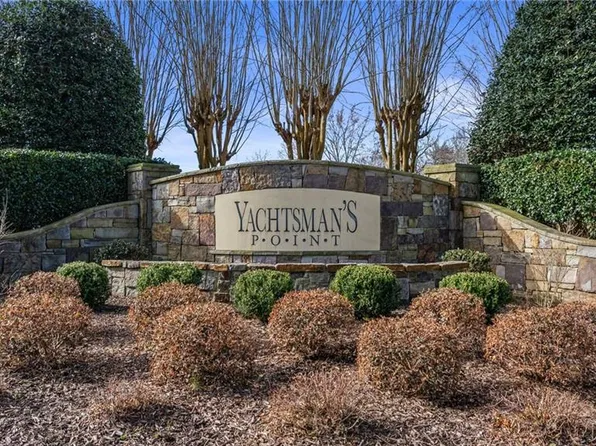 281 Spinnaker Ct Unit 101, Lexington, NC 27292