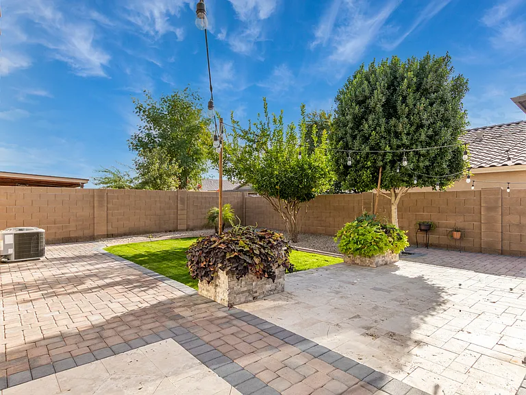 6521 W Pomo St — Photo 2