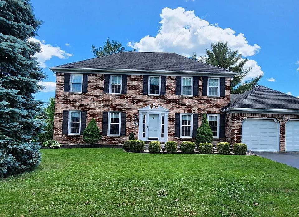 1st image of 412 Greenwood Dr