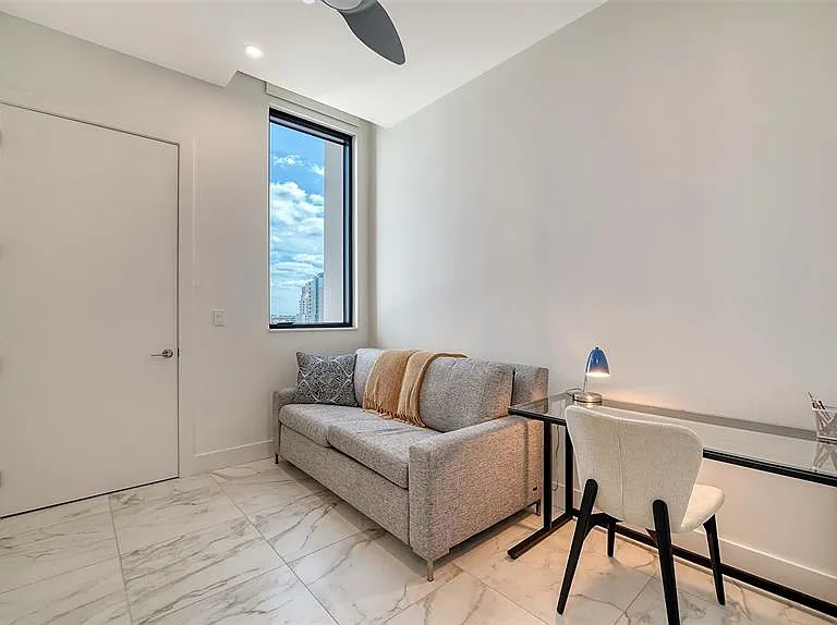 33 S Palm Ave #804 — Photo 35