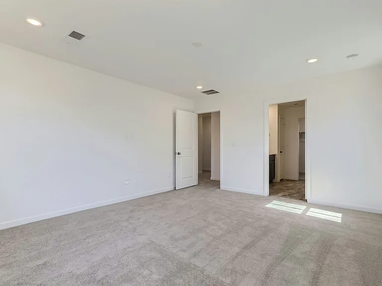 1988 S Fultondale Ct — Photo 16
