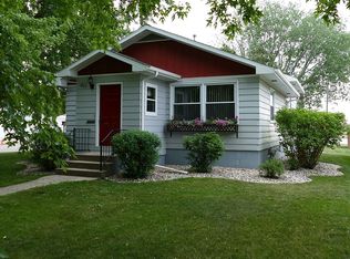 48124 Sunshine Rd, Big Stone City, SD 57216