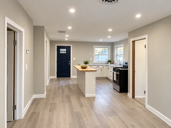 (undisclosed Address), Schenectady, NY 12303