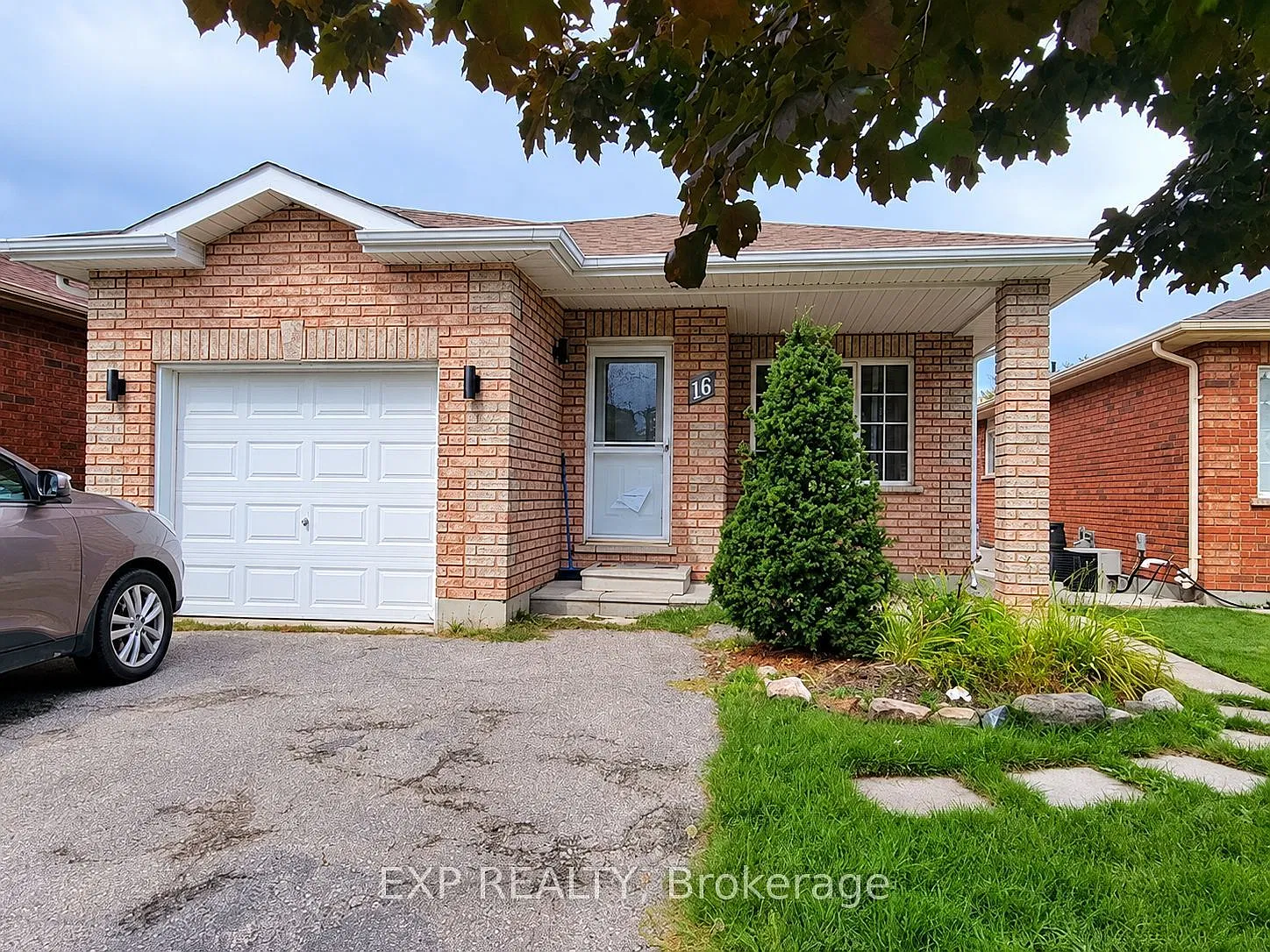 2 bed, $1,800 — Photo 1