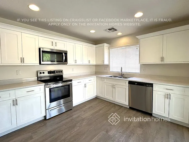 12218 W Hadley St — Photo 7