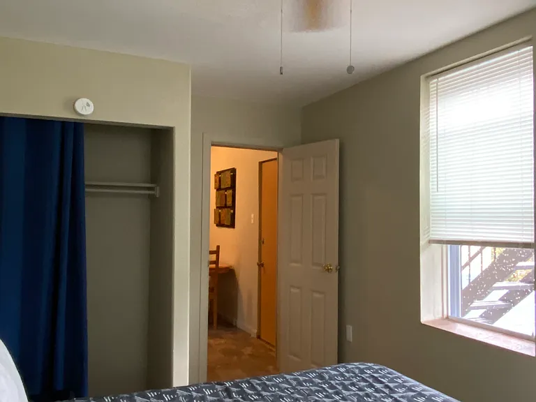 1701 Brownsville Rd #1 — Photo 5