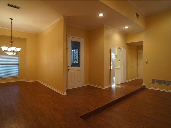 3rd image of 4804 Ashworth Ct