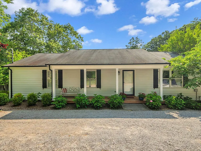 24 Robeson Blvd — Photo 35