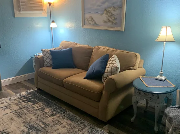 7554 Magnolia Ave, Cape Canaveral, FL