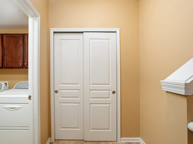 27844 Hopkins Dr — Photo 27