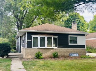 180 E Park Ave, Hartland, WI 53029