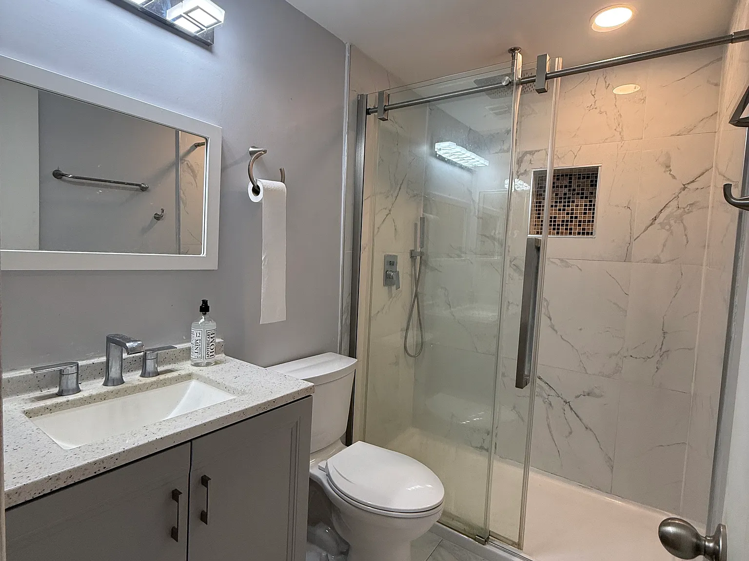 3 bed, 1500 sqft, $2,500 — Photo 2