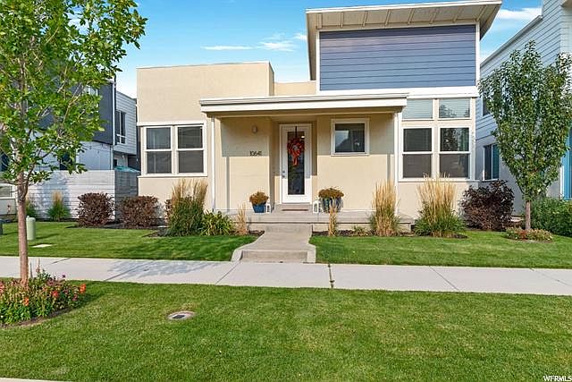 1st image of 10641 S Skamania Ln