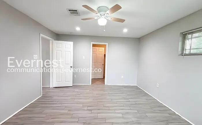 8117 Richland Dr — Photo 10
