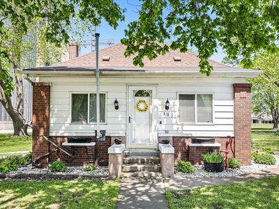 303 E 4th St, Long Point, IL, 61333