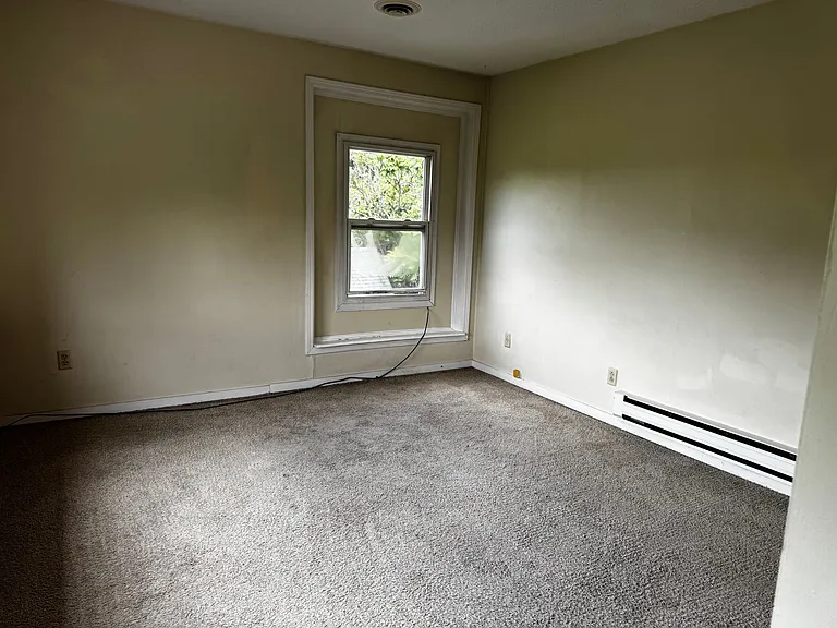 400 Railroad St — Photo 12