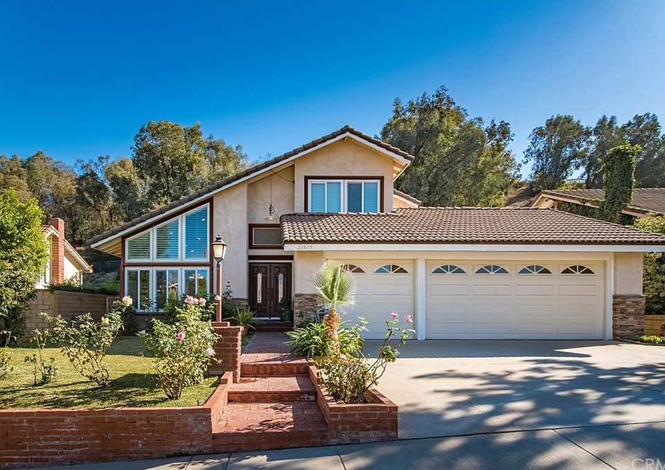 2nd image of 21455 Cold Spring Ln