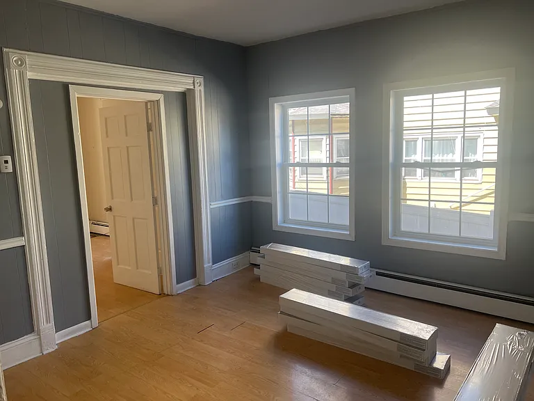 429 Main St #2 — Photo 3