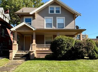 21 Casterton Ave, Akron, OH 44303