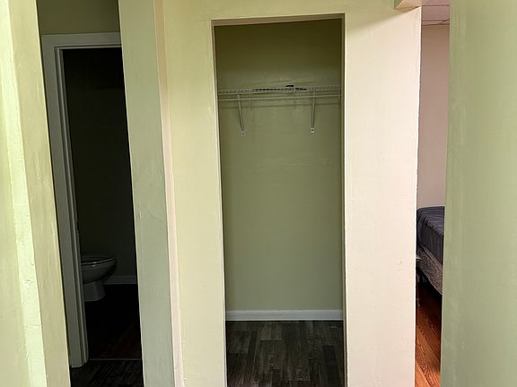 5th image of 2809 W 15th St Suite 202