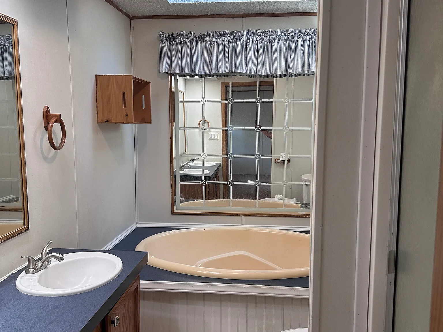 3 bed, 1700 sqft, $1,250 — Photo 1