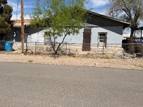 15221 Los Angeles St, Clint, TX 79836