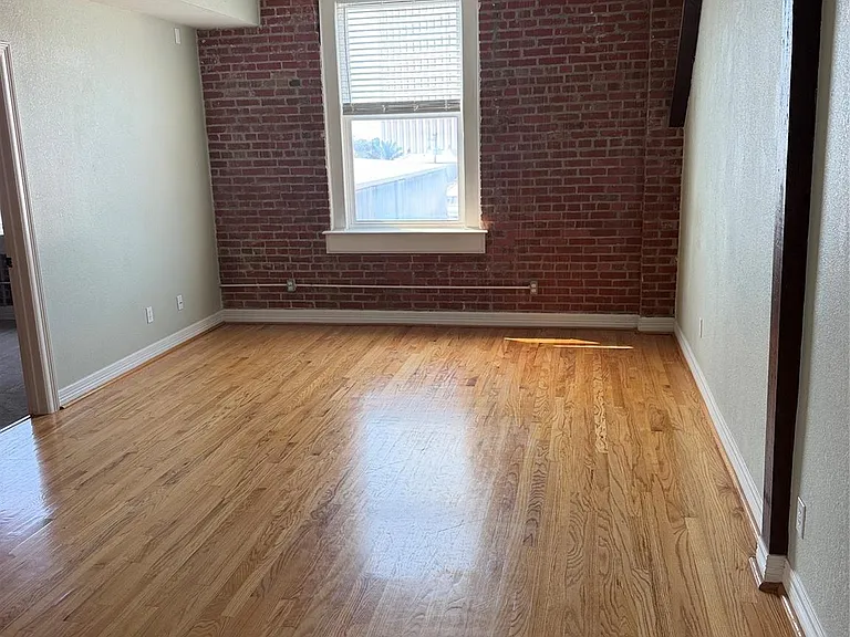 1927 Harborside Dr #307 — Photo 8