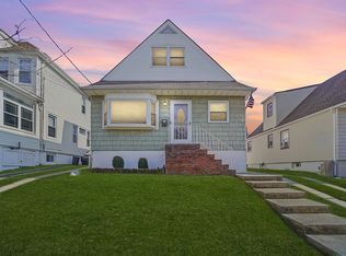 305 Clinton B Fiske Ave, Staten Island, NY 10314
