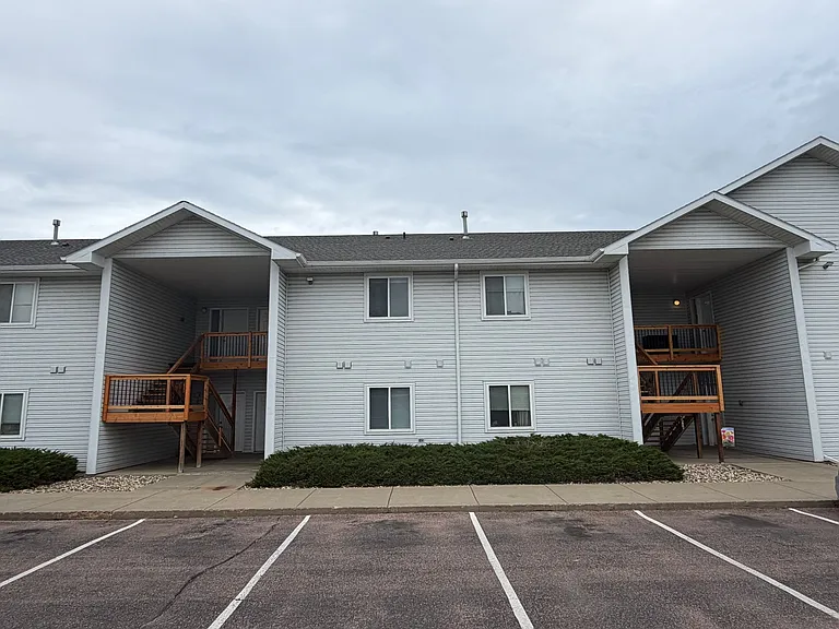 3619 W Ralph Rogers Rd — Photo 2