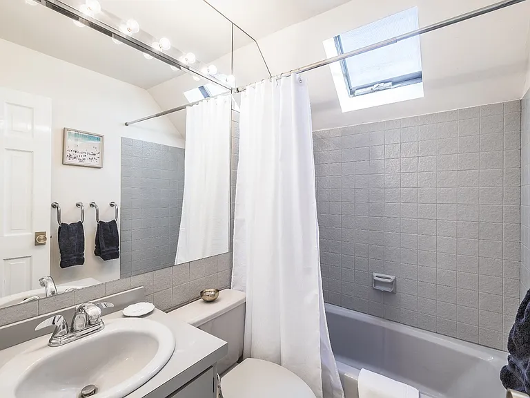 129 Madison Dr — Photo 11
