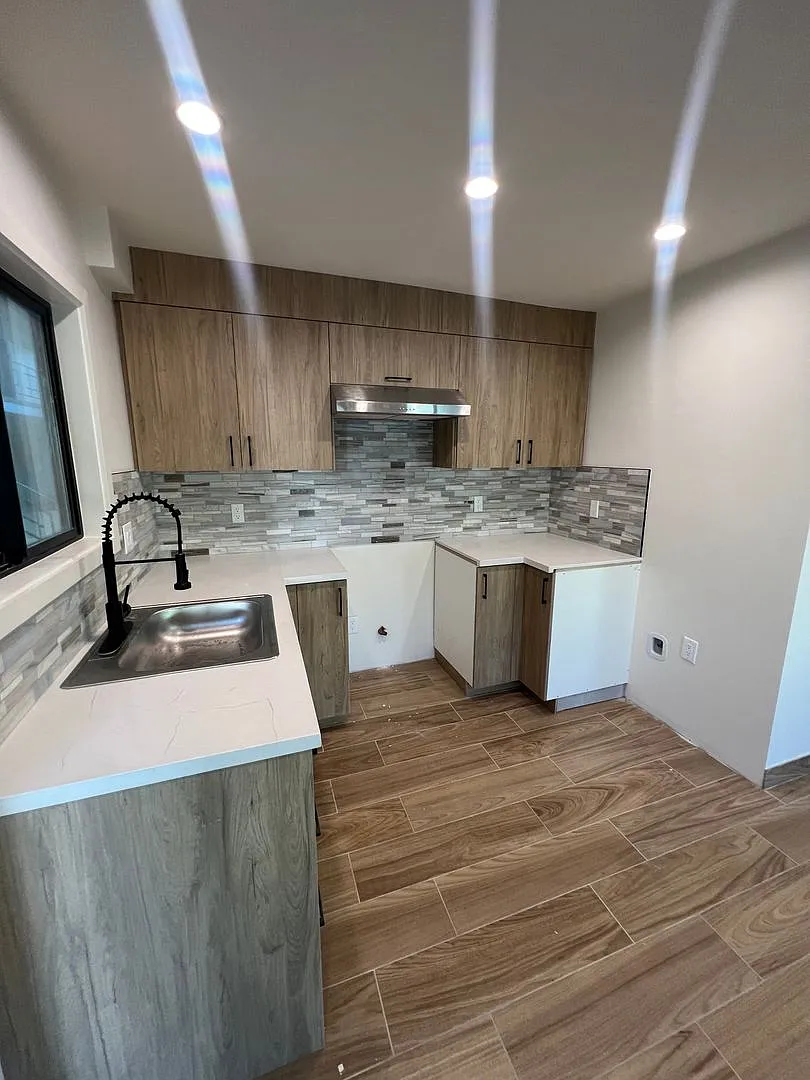 1521 Arlington Ave Llc — Photo 4